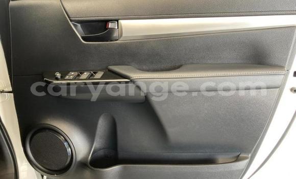 Buy Used Toyota Hilux White Car in Gobabis in Omaheke Buy Used Toyota Hilux White Car in Gobabis in Omaheke