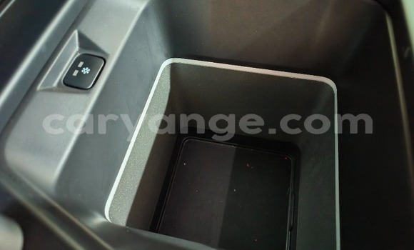 Acheter Occasion Voiture Land Rover Defender Noir à Gobabis, Omaheke Acheter Occasion Voiture Land Rover Defender Noir à Gobabis, Omaheke