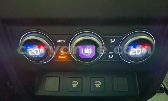 Acheter Occasion Voiture Land Rover Defender Noir à Gobabis, Omaheke Acheter Occasion Voiture Land Rover Defender Noir à Gobabis, Omaheke