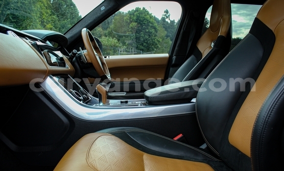 Acheter Occasion Voiture Land Rover Range Rover Sport Gris à Karasburg, Karas Acheter Occasion Voiture Land Rover Range Rover Sport Gris à Karasburg, Karas