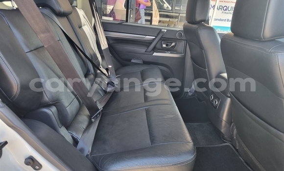Acheter Occasion Voiture Mitsubishi Pajero Blanc à Karasburg, Karas Acheter Occasion Voiture Mitsubishi Pajero Blanc à Karasburg, Karas