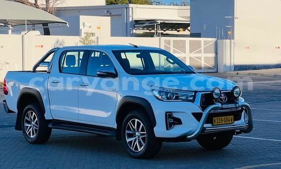 Acheter Occasion Voiture Toyota Hilux Blanc à Windhoek, Namibie Acheter Occasion Voiture Toyota Hilux Blanc à Windhoek, Namibie