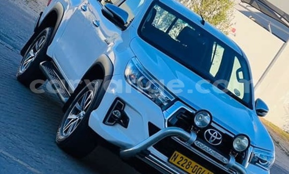 Acheter Occasion Voiture Toyota Hilux Blanc à Windhoek, Namibie Acheter Occasion Voiture Toyota Hilux Blanc à Windhoek, Namibie