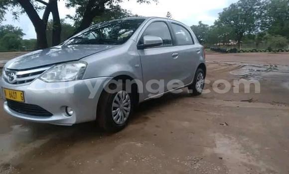 Acheter Occasion Voiture Toyota Etios Blanc à Windhoek, Namibie Acheter Occasion Voiture Toyota Etios Blanc à Windhoek, Namibie