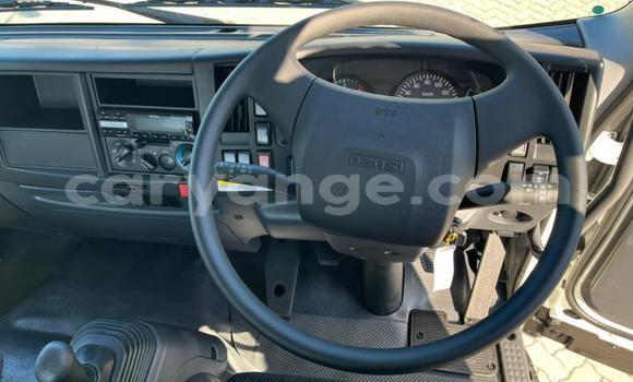 Buy Used Isuzu FTR 850 White Truck in Windhoek in Namibia Buy Used Isuzu FTR 850 White Truck in Windhoek in Namibia
