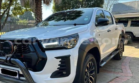 Acheter Occasion Voiture Toyota Hilux Blanc à Grootfontein, Namibie Acheter Occasion Voiture Toyota Hilux Blanc à Grootfontein, Namibie