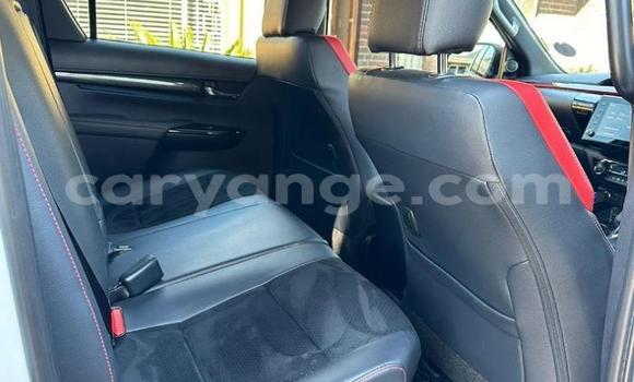 Acheter Occasion Voiture Toyota Hilux Blanc à Grootfontein, Namibie Acheter Occasion Voiture Toyota Hilux Blanc à Grootfontein, Namibie