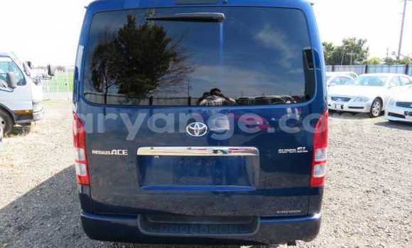 Buy Used Toyota Hi Ace Blue Car in Rehoboth in Hardap Buy Used Toyota Hi Ace Blue Car in Rehoboth in Hardap