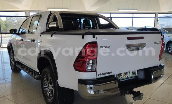Buy Used Toyota Hilux White Car in Import - Dubai in Namibia Buy Used Toyota Hilux White Car in Import - Dubai in Namibia