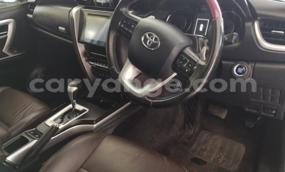 Acheter Occasion Voiture Toyota Fortuner Gris à Import - Dubai, Namibie Acheter Occasion Voiture Toyota Fortuner Gris à Import - Dubai, Namibie
