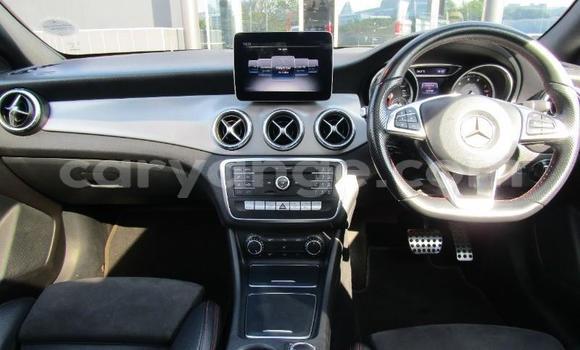 Acheter Occasion Voiture Mercedes-Benz GLA-klasse Rouge à Karasburg, Karas Acheter Occasion Voiture Mercedes-Benz GLA-klasse Rouge à Karasburg, Karas