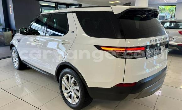 Buy Used Land Rover Discovery Silver Car in Karasburg in Karas Buy Used Land Rover Discovery Silver Car in Karasburg in Karas