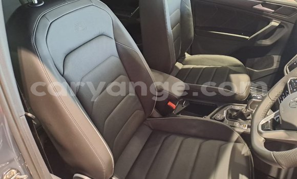 Acheter Occasion Voiture Volkswagen Tiguan Gris à Karasburg, Karas Acheter Occasion Voiture Volkswagen Tiguan Gris à Karasburg, Karas