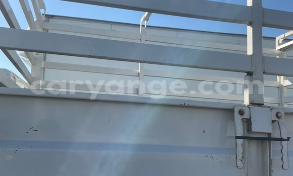 Buy Used Caterpillar 120 White Truck in Karasburg in Karas Buy Used Caterpillar 120 White Truck in Karasburg in Karas