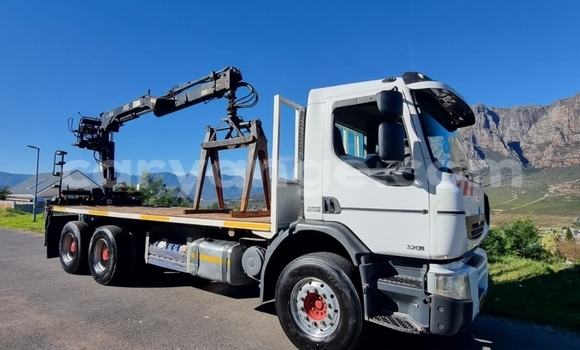 Buy Used Caterpillar 120 White Truck in Gobabis in Omaheke