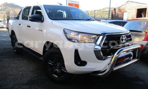 Acheter Occasion Voiture Toyota Hilux Blanc à Karasburg, Karas Acheter Occasion Voiture Toyota Hilux Blanc à Karasburg, Karas