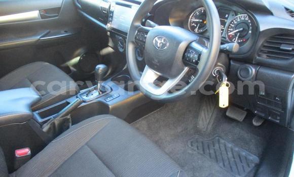Acheter Occasion Voiture Toyota Hilux Blanc à Karasburg, Karas Acheter Occasion Voiture Toyota Hilux Blanc à Karasburg, Karas