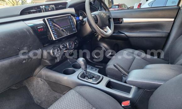 Buy Used Toyota Hilux White Car in Karasburg in Karas Buy Used Toyota Hilux White Car in Karasburg in Karas