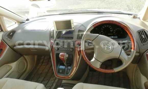 Buy Used Toyota Harrier White Car in Maltahohe in Hardap Buy Used Toyota Harrier White Car in Maltahohe in Hardap