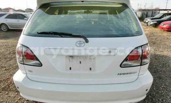 Buy Used Toyota Harrier White Car in Maltahohe in Hardap Buy Used Toyota Harrier White Car in Maltahohe in Hardap