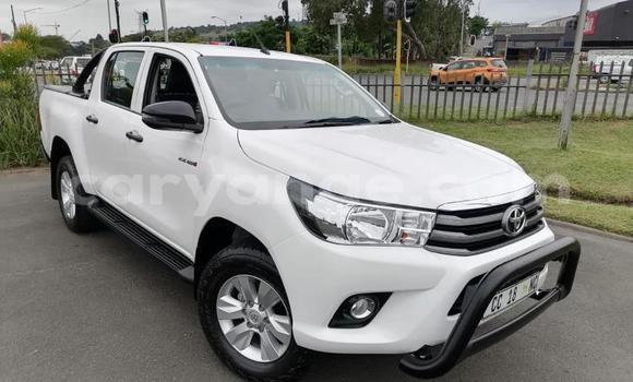 Acheter Occasion Voiture Toyota Hilux Blanc à Karasburg, Karas