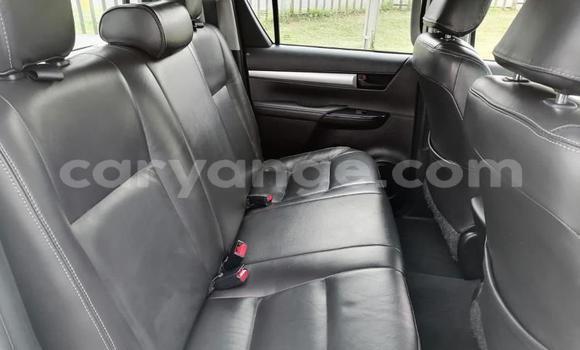 Buy Used Toyota Hilux White Car in Karasburg in Karas Buy Used Toyota Hilux White Car in Karasburg in Karas