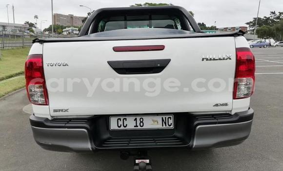 Buy Used Toyota Hilux White Car in Karasburg in Karas Buy Used Toyota Hilux White Car in Karasburg in Karas