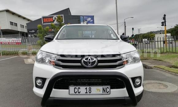 Buy Used Toyota Hilux White Car in Karasburg in Karas Buy Used Toyota Hilux White Car in Karasburg in Karas