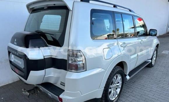 Acheter Occasion Voiture Mitsubishi Pajero Blanc à Henties Bay, Erongo Acheter Occasion Voiture Mitsubishi Pajero Blanc à Henties Bay, Erongo