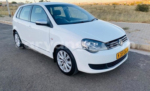 Buy Used Pontiac Aztek White Car in Windhoek in Namibia Buy Used Pontiac Aztek White Car in Windhoek in Namibia