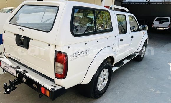 Buy Used Nissan NP 300 White Car in Windhoek in Namibia Buy Used Nissan NP 300 White Car in Windhoek in Namibia