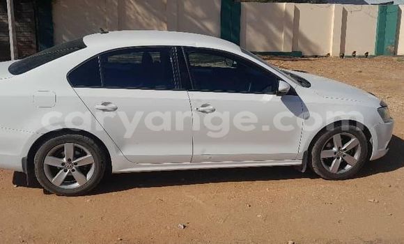 Acheter Occasion Voiture Jeep Cherokee Blanc à Windhoek, Namibie Acheter Occasion Voiture Jeep Cherokee Blanc à Windhoek, Namibie