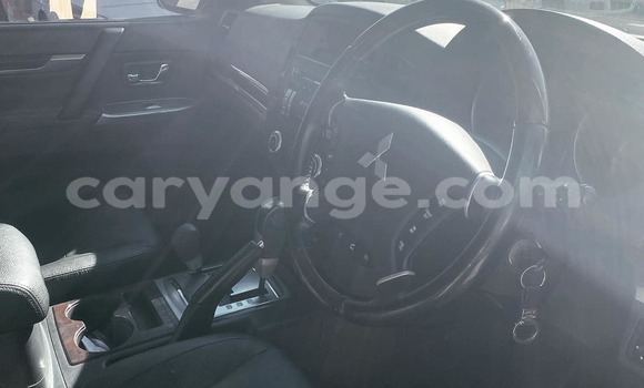 Acheter Occasion Voiture Mitsubishi Pajero Blanc à Windhoek, Namibie Acheter Occasion Voiture Mitsubishi Pajero Blanc à Windhoek, Namibie