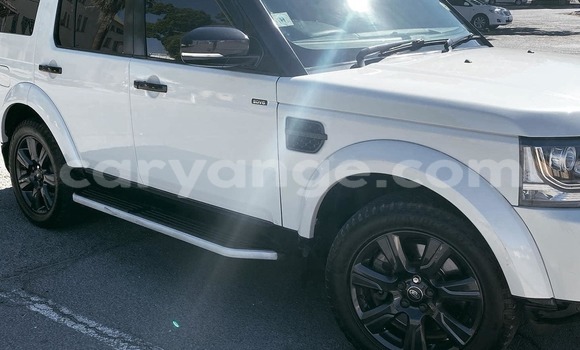 Acheter Occasion Voiture Toyota Land Cruiser Prado Blanc à Windhoek, Namibie Acheter Occasion Voiture Toyota Land Cruiser Prado Blanc à Windhoek, Namibie