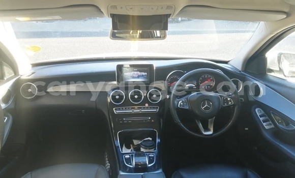 Acheter Occasion Voiture Mercedes-Benz C250 coupe Blanc à Windhoek, Namibie Acheter Occasion Voiture Mercedes-Benz C250 coupe Blanc à Windhoek, Namibie