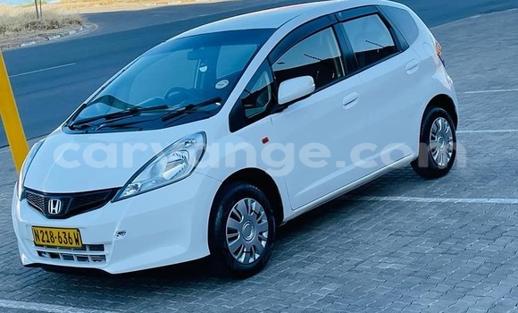 Acheter Occasion Voiture Honda FIT Blanc à Windhoek, Namibie Acheter Occasion Voiture Honda FIT Blanc à Windhoek, Namibie