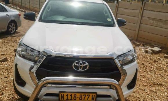 Buy Used Toyota Hilux White Car in Windhoek in Namibia