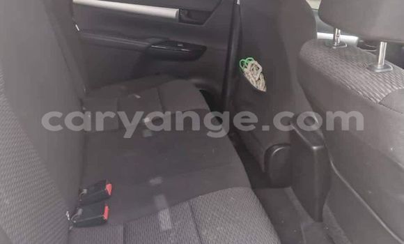 Acheter Occasion Voiture Toyota Hilux Blanc à Windhoek, Namibie Acheter Occasion Voiture Toyota Hilux Blanc à Windhoek, Namibie