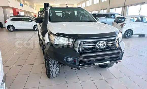 Buy Used Toyota Hilux White Car in Windhoek in Namibia