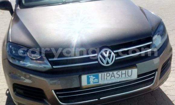 Buy Used Toyota 4Runner White Car in Windhoek in Namibia