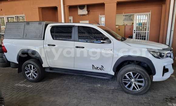 Acheter Occasion Voiture Toyota Hilux Blanc à Windhoek, Namibie Acheter Occasion Voiture Toyota Hilux Blanc à Windhoek, Namibie
