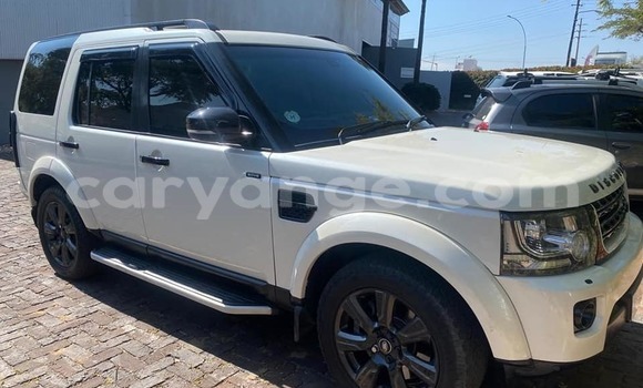 Buy Used Land Rover Discovery White Car in Windhoek in Namibia Buy Used Land Rover Discovery White Car in Windhoek in Namibia
