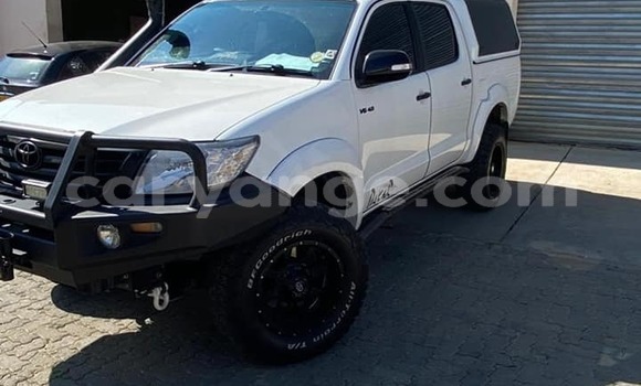 Buy Used Toyota Hilux White Car in Windhoek in Namibia