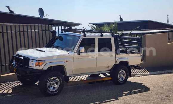 Buy Used Toyota Land Cruiser White Car in Windhoek in Namibia Buy Used Toyota Land Cruiser White Car in Windhoek in Namibia
