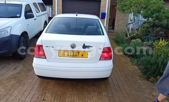 Acheter Occasion Voiture Volkswagen Jetta Blanc à Walvis Bay, Namibie Acheter Occasion Voiture Volkswagen Jetta Blanc à Walvis Bay, Namibie