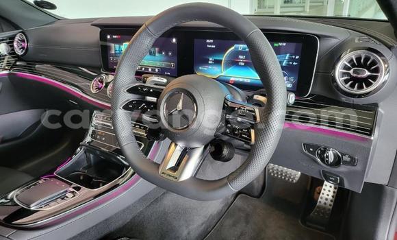 Acheter Occasion Voiture Mercedes-Benz E-Classe Rouge à Import - Dubai, Namibie Acheter Occasion Voiture Mercedes-Benz E-Classe Rouge à Import - Dubai, Namibie