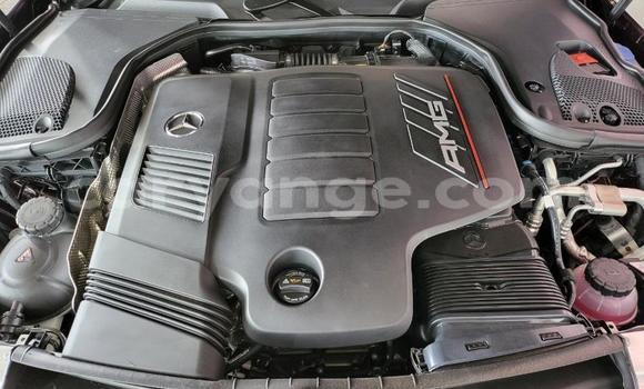 Acheter Occasion Voiture Mercedes-Benz E-Classe Rouge à Import - Dubai, Namibie Acheter Occasion Voiture Mercedes-Benz E-Classe Rouge à Import - Dubai, Namibie