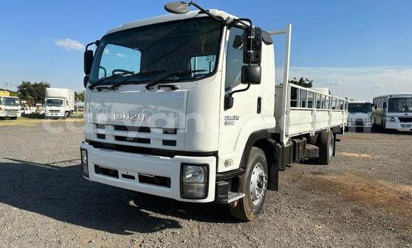 Acheter Occasion Utilitaire Isuzu FTR 850 Blanc à Import - Dubai, Namibie Acheter Occasion Utilitaire Isuzu FTR 850 Blanc à Import - Dubai, Namibie