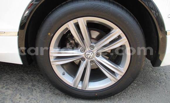 Acheter Occasion Voiture Volkswagen Tiguan Blanc à Grootfontein, Namibie Acheter Occasion Voiture Volkswagen Tiguan Blanc à Grootfontein, Namibie