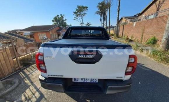 Acheter Occasion Voiture Toyota Hilux Blanc à Gobabis, Omaheke Acheter Occasion Voiture Toyota Hilux Blanc à Gobabis, Omaheke